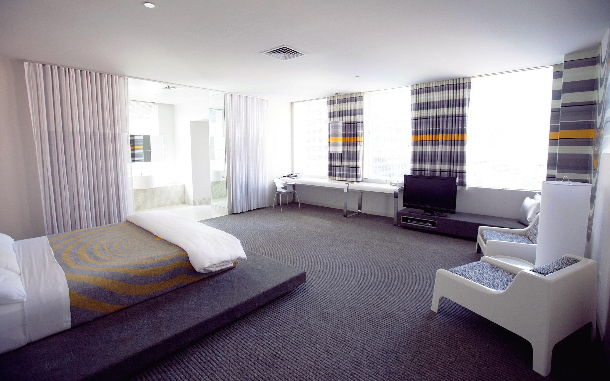 Hotel The Delphi 4*